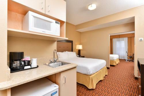 Hotel Holiday Inn Express Breezewood