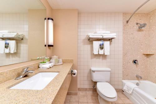 Hotel Holiday Inn Express Breezewood