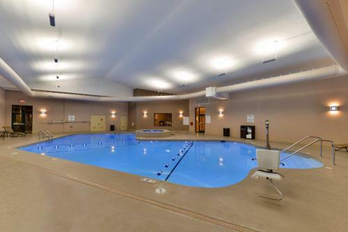 Hotel Holiday Inn Express Breezewood