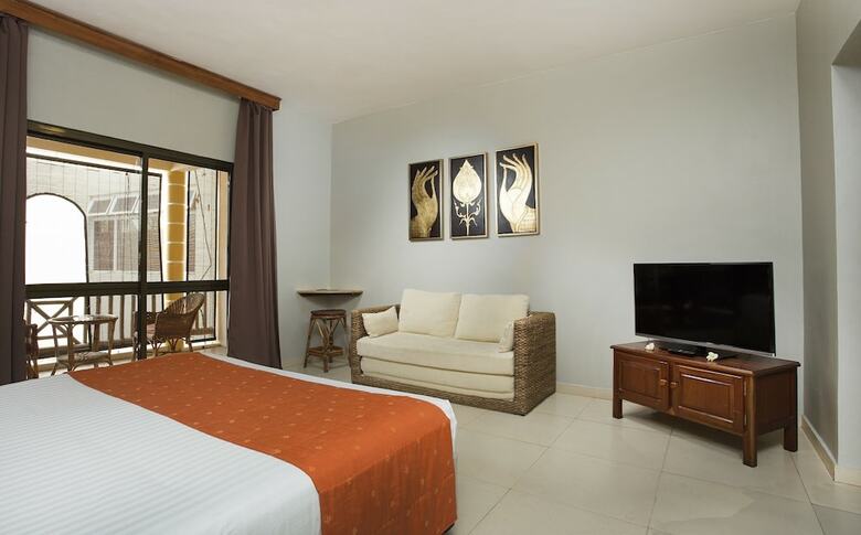 Hotel Le Palmiste Resort & Spa