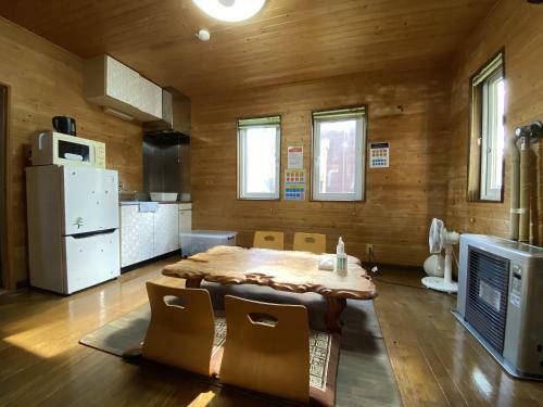 Hostal Ninjaart Furano Cottage