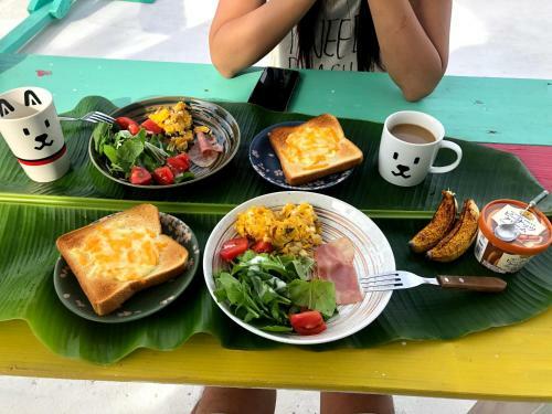 Hostal Happy Island Miyako