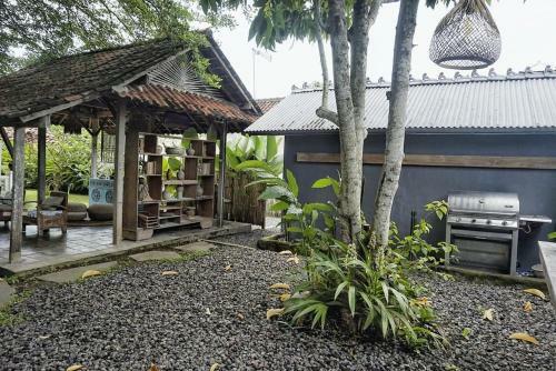 Hostal Kamar Kembar At Semadi Living