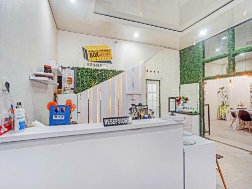 Hotel Oyo 90399 Box House