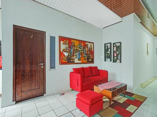 Hotel Oyo 90399 Box House