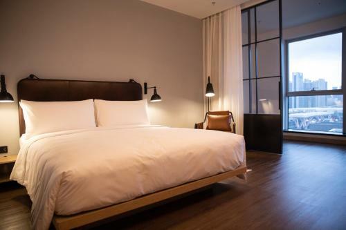 Hotel Moxy Shenzhen North Station