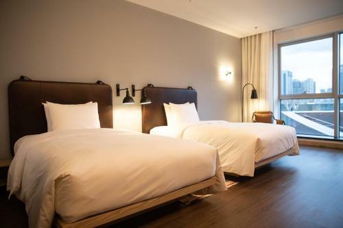 Hotel Moxy Shenzhen North Station