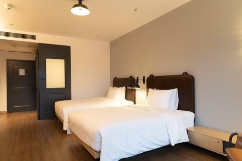Hotel Moxy Shenzhen North Station