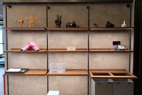 Hotel Moxy Shenzhen North Station