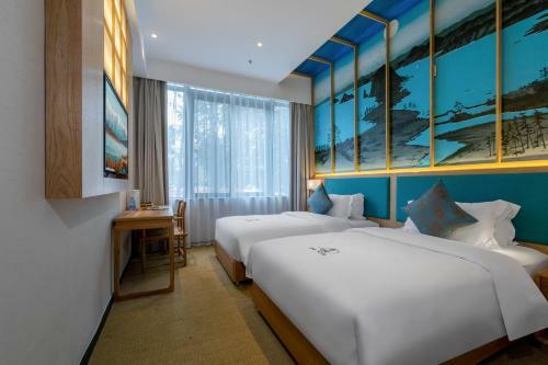 Hotel One House