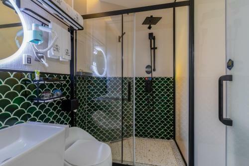 Hotel One House
