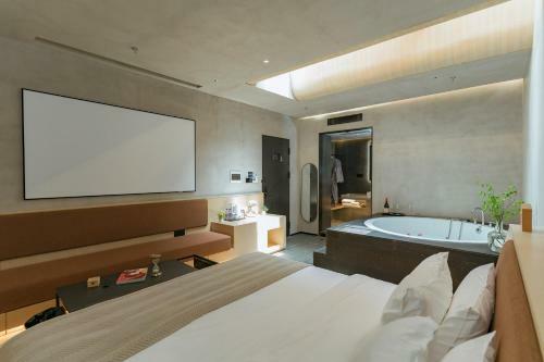 Lia Hotel Xili Branch