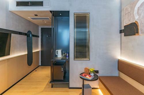 Lia Hotel Xili Branch