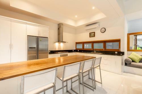 La Heavens 3br Villa By Azure