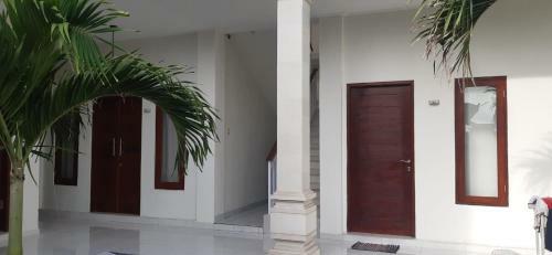 Hostal 7l Guest House