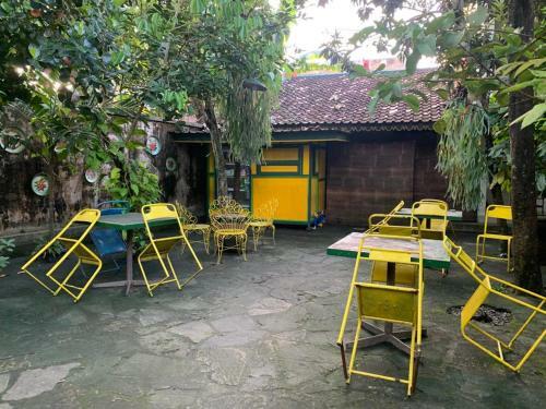 Hostal Sonosewu Guesthouse Syariah