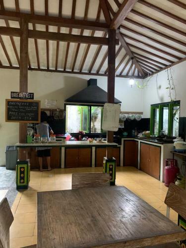 Hostal Sonosewu Guesthouse Syariah