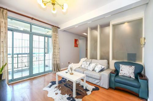 Shanghai New International Expo Center Apartment