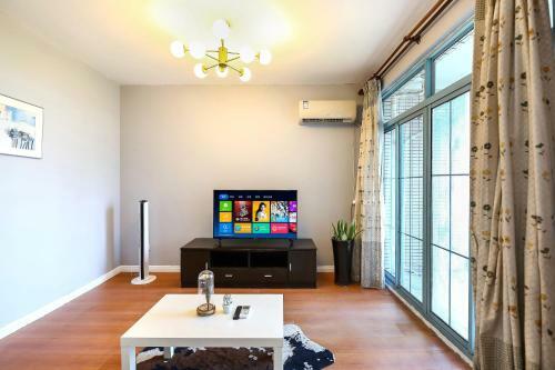 Shanghai New International Expo Center Apartment