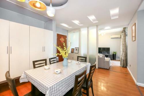 Shanghai New International Expo Center Apartment