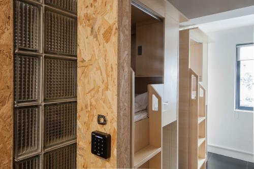 Weflow Hostel (shanghai Hongkou)