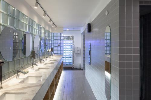 Weflow Hostel (shanghai Hongkou)