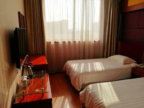 Gloria Plaza Hotel Hangtou