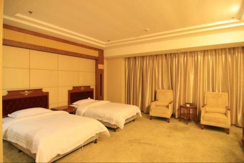Gloria Plaza Hotel Hangtou
