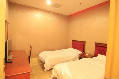 Gloria Plaza Hotel Hangtou
