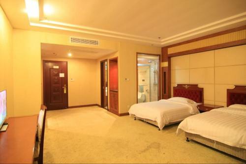 Gloria Plaza Hotel Hangtou