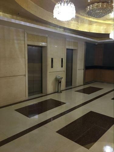 Gloria Plaza Hotel Hangtou