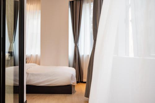 Hotel ??????
