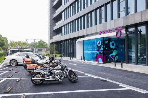 Hotel Moxy Shanghai Hongqiao Cbd