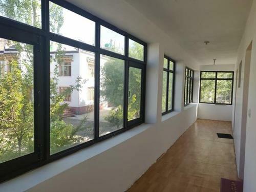 Hostal Sky Land Guest House
