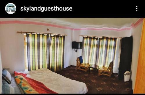 Hostal Sky Land Guest House