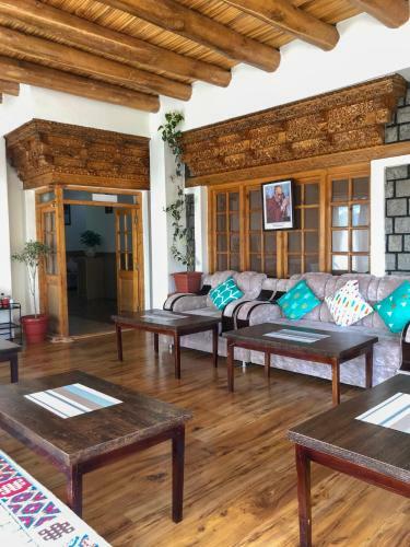 Hostal Heschuk Guest House