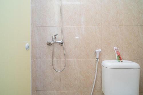 Hotel Reddoorz Near Stasiun Tangerang