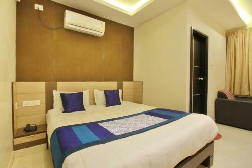 Hotel Oyo Flagship 11531 Sathya Lodge