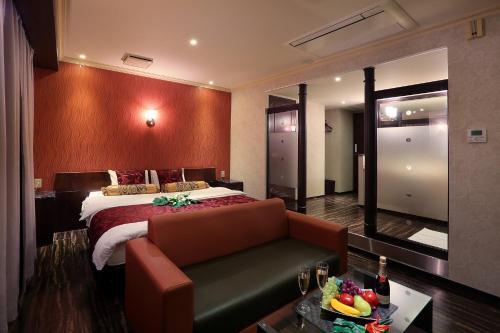 Hotel Le Rouge (adult Only)