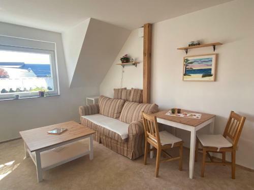 Apartamento Sch�n M�blierte Wohnung In Genthin/ Ot Tucheim
