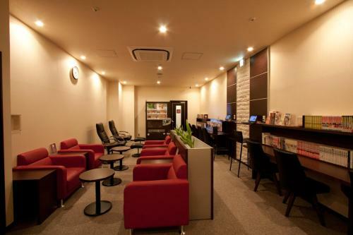 Hearts Capsule Hotel & Spa Nakasu