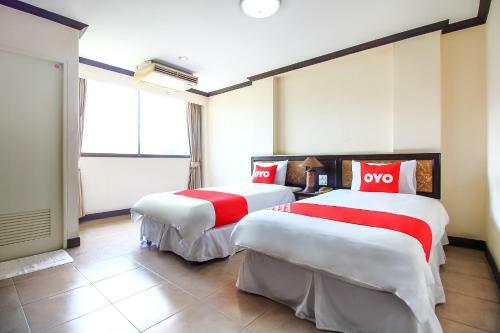 Oyo 383 White Inn Hotel