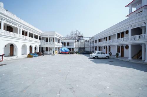 Hotel Shakuntala Residency By Wb Inn