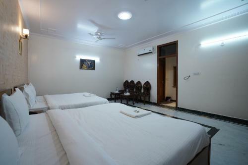 Hotel Shakuntala Residency By Wb Inn