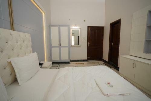 Hotel Shakuntala Residency By Wb Inn