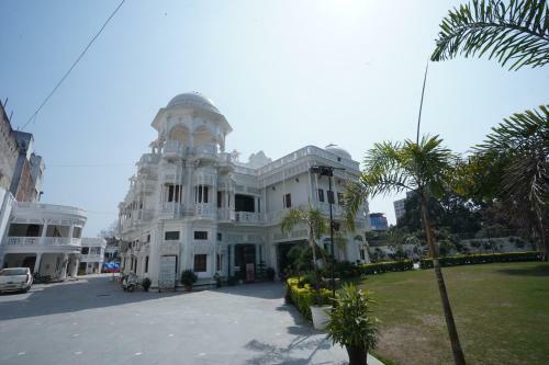 Hotel Shakuntala Residency By Wb Inn