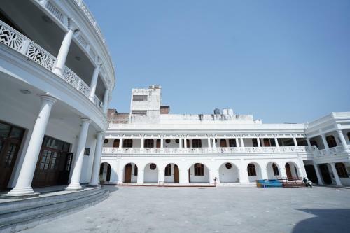 Hotel Shakuntala Residency By Wb Inn