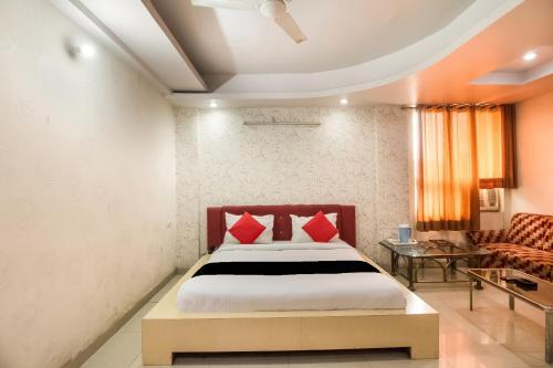 Capital O 69127 Hotel Syona Residency 2