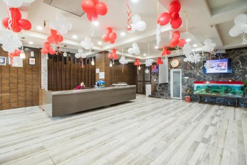 Capital O 69127 Hotel Syona Residency 2