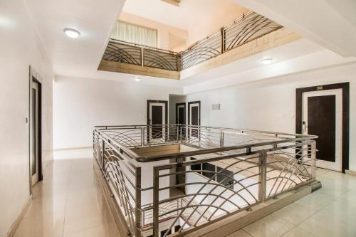 Capital O 69127 Hotel Syona Residency 2